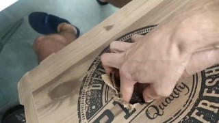 🇮🇹🍕el Tio Guarro Folla con Su Gran Polla a la Pizza y Descarga un Gran Corrida Espesa"Salsa De S