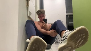Dirty Shoe Ignore