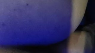 Me monta hasta q me da su leche el novio de mi mom