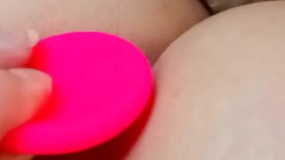 TIGHT SHORT LEGGINGS MAKING ME HORNY, cameltoe, wet pants, orgasm, anal plug - Ela Stance