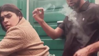 Hasi nos ponemos con pal de porros que an bellacos ni el baño público se sarvo🔥🔥🔥