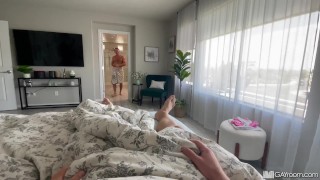 Horny Studs Have A Hot Intense Fuck Before Thanksgiving