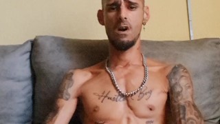 AlexxBlackk se pone caliente