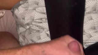 Joui sur mon legging s il te plait