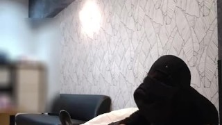 金髪派手ネイルギャルのハメ撮りセックス