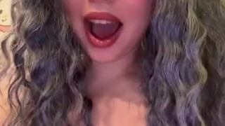 Sexy TikTok slut Vanilla Faith