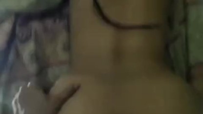 SAFADA QUERENDO ROLA NA BOCA QUICANDO COM A BUNDA GRANDE