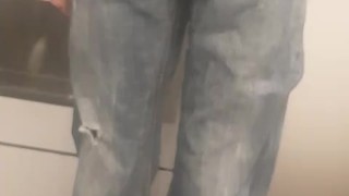 I love pissing my jeans!