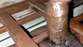 Hombre musculoso se más turba