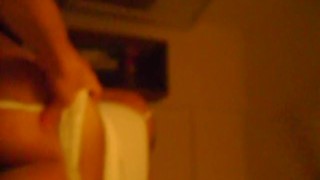 milf puta, noche de matrimonio .. hace muchos anos