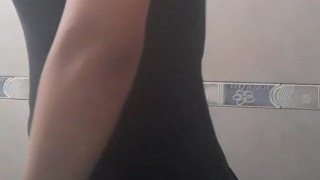 Mi culo está caliente😍🔥 alguien que me ayude
