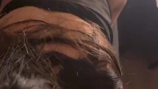 Lencería sexy para una noche de sexo con la amiga de mi novia!