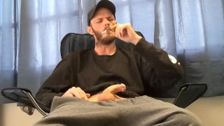 Big dick and good weed + cumshot ( smoke and stroke )