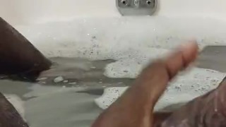 Jacking in the tub