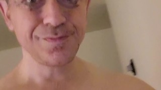 Within a Great Hunk Cums the Desire to Show off His Naked Hard Body on Camera!