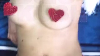 Me culeo a mi regalo de San Valentin y ya venia con lechita adentro