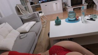 Masajeando lindo culo con lenceria sexy roja