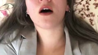 quick sex with my friend's girlfriend before he comes in