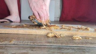 CRUSH A CAKE , FOOD CRUSH WITH FEET