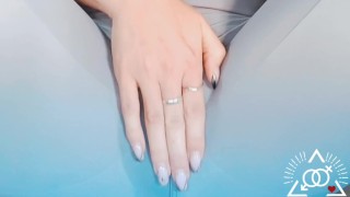 Sexy blonde squirts through gym leggings whilst rubbing her clit