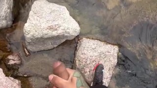 The nature makes me horny (Public handjob)