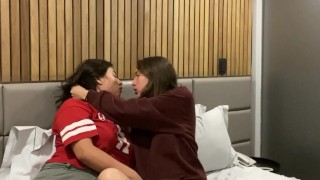 MY friend told me she wanted to talk and she ended up fucking me 😱