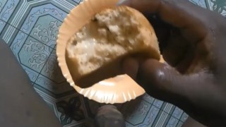 CUM ON MY CAKE BEFORE EATING IT😋😋💦