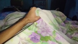 Hombre Hablando Sucio y fantaseando con el coño apretado mientras se Masturba Hasta el orgasmo