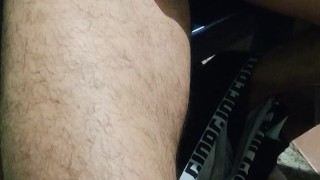 Otro rico masaje en mi pene