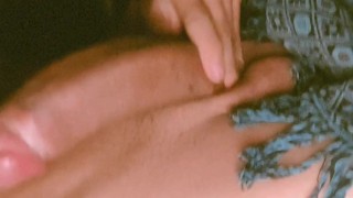 Jugando con mi pene