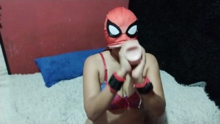 The spider girl play with dildo y plug anal medias ands lingerie