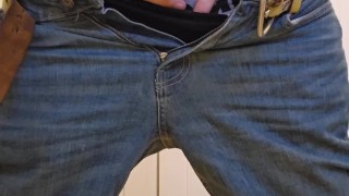 Another piss video, strong