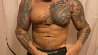 Slave I'm your daddy come and suck my cock - VIKTOR ROM -
