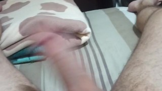 شرموطة مصرية تلعب بقضيبي الكبير 🍆🔥