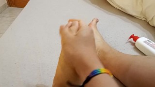 Moisturising my feet