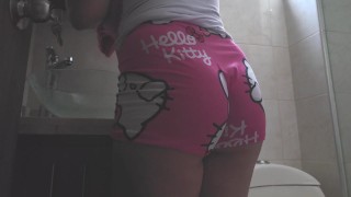 Big ass MILF roommate wants to be fucked