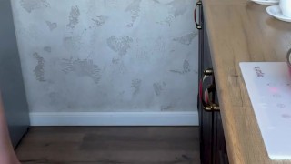 Naked sexy milf preparing breakfast - Live broadcast from Dirty Lady