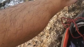 Klaus Joe cleanses itself with sea water and spicy sun