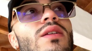 Masturbation in a public bathroom, I'm afraid of being discovered