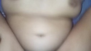 El novio de mi prima me mete su rica verga, y me deja llena de leche