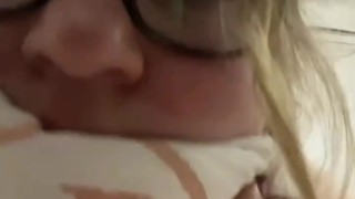 SHY NERDY COLLEGE GIRL FILMING HERSELF WHILE BBC STRETCHING HER TIGHT PUSSY AND ASSHOLE