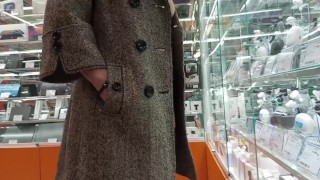 electronics store May 2024