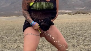 Pissing On The Beach😏🥵