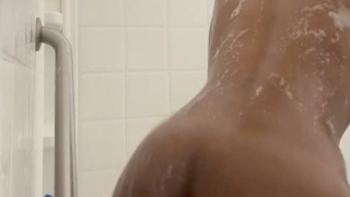 Solo shower time
