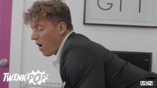 TWINKPOP - Felix Fox, Gives Tony D'Angelo A Naughty Glance As He Takes His Dick In His Mouth