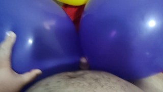 Big bear Fucking a big balloons.