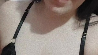 Probando mi nuevo conjunto de lenceria