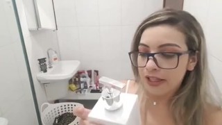 mostrei a calcinha bem puta