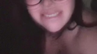 Jugando Con La Vecina Nalgona En La Cocina