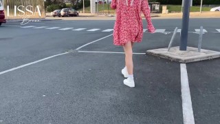 Mujer caliente se exhibe y toca a si misma e bus publico